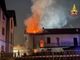 FOTO. Incendio la scorsa notte al tetto di uno stabile a Gornate