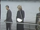 Carlo d'Inghilterra e la principessa Diana all'imbarcadero di Laveno in una foto tratta dal video del servizio girato da Televerbano