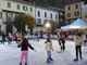 L'inaugurazione della pista di pattinaggio sul ghiaccio in piazza Matteotti a Laveno