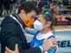 «Vorrei abbracciare mia sorella Federica come accadde dopo che conquistò l'oro europeo sul lago di Varese»: la foto di quell'abbraccio in questa immagine di Alessandro Galbiati