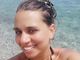 Lacrime per Valentina: «Nessuno avrebbe dovuto portarci via i tuoi occhi e il tuo sorriso»