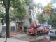 FOTO e VIDEO. Incendio in un condominio di Milano: tre morti e tre feriti