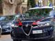 Colpito in strada con una forchetta all'addome e alle braccia: uomo ferito a Ferno