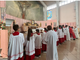 I VIDEO. Don Giovanni tra la commozione e la &quot;manita&quot;. Monsignor Severino: «Per Beata Giuliana il prete giusto»