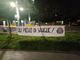 Caro benzina, blitz di CasaPound a Varese: distributori sigillati, “fammi il pieno di sangue”