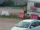 VIDEO. Da mesi vivono nel parcheggio di via Carcano, i residenti di Biumo esasperati