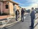 Operai travolti e uccisi dal treno, lo sgomento nel Torinese: «Scena indescrivibile, resti sparsi per 500 metri»