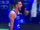 Marco Spissu esulta: l'Italbasket batte la Serbia