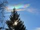 Nubi iridescenti nei cieli della provincia di Varese (foto tratta dalla pagina Facebook ufficiale del Centro Geofisico Prealpino)