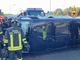 FOTO. Auto urta la cuspide e si ribalta sulla superstrada di Malpensa
