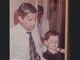 Gigi Riva con il figlio Nicola da piccolo (foto tratta dalla pagina Facebook di Nicola Riva)