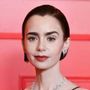 Lily Collins è 'Emily in Paris': "L'amore vero? Nella stagione 5 lo trova in sé stessa" Lily Collins è 'Emily in Paris': "L'amore vero? Nella stagione 5 lo trova in sé stessa"