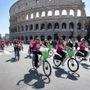 'Bicinrosa' torna a Roma, sport e prevenzione contro il cancro al seno 'Bicinrosa' torna a Roma, sport e prevenzione contro il cancro al seno