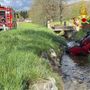 Auto si ribalta e finisce in un ruscello: ferita una 74enne