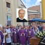 I funerali di don Giovanni Mariano: «Parroco di realtà complesse e numerose, ha offerto con fedeltà il suo servizio»