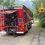 Villetta in fiamme a Cocquio Trevisago: in azione i vigili del fuoco