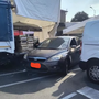 L'auto &quot;impazzita&quot; al mercato settimanale di intra (foto da Vconews.it)