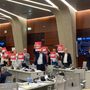«Alla destra non importa dei cittadini»: la maggioranza affossa la proposta di legge popolare per cambiare la sanità lombarda