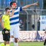 L'arbitro Iannello estrae il rosso per Masi. Lo farà anche con Giudici (foto Galbiati)