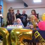 Festa a Gallarate per i 105 anni di Armida Palazzi: «Ne avrò un’ottantina» scherza la decana della Rsa Camelot