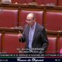 Ddl Semplificazione, Ferrara (M5S): «Una legge che non aiuta i cittadini ma libera il potere dai controlli»