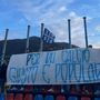 Lo striscione esposto dagli ultras tigrotti al seguito della squadra: “Per un calcio giusto e popolare”
