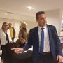 Migranti: Euromedia, remigrazione? Idee Vannacci condivise da 36,8% italiani Migranti: Euromedia, remigrazione? Idee Vannacci condivise da 36,8% italiani
