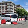Il van e l'autobus dopo l'incidente