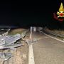 Furgone ribaltato e ciclista investita. Notte di incidenti sulle strade del Varesotto