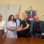 VIDEO. Confapi Varese dona alle Civiche Raccolte d’Arte il minitessile scelto dal pubblico: entra in collezione “Appariscente”