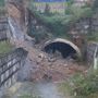 La frana della scorsa notte in una delle principale arterie di Savona (da Savonanews.it)