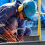Industria varesina in rallentamento: produzione in calo e incertezze sui mercati esteri