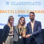 La premiazione di Acinque: da sinistra Giuseppa Castore, Simona Grandi e Damiano Baccelloni