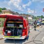 Incidente tra moto e un'auto nel Comasco con pedone investito: due feriti, uno è grave