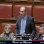 Ferrara (M5S): «Vergognoso bloccare i cavalli per debiti. Subito una soluzione per tutelare gli animali»
