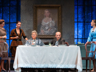 Alcuni momenti dello spettacolo (foto Gilda Valenza)