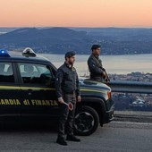 Bancarotta fraudolenta da due milioni e mezzo nel Verbano: quattro arresti eseguiti dalle Fiamme Gialle. Indagini anche nel Varesotto Bancarotta fraudolenta da due milioni e mezzo nel Verbano: quattro arresti eseguiti dalle Fiamme Gialle. Indagini anche nel Varesotto