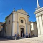 L’Eucaristia fino all’ultimo e oltre: nella bara di monsignor Livetti il suo “libro delle messe” L’Eucaristia fino all’ultimo e oltre: nella bara di monsignor Livetti il suo “libro delle messe”