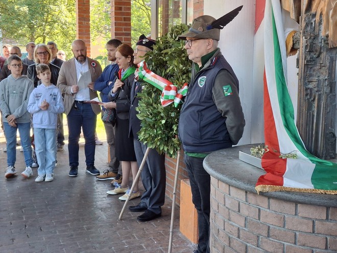 Un momento della cerimonia del 25 aprile dell'anno scorso