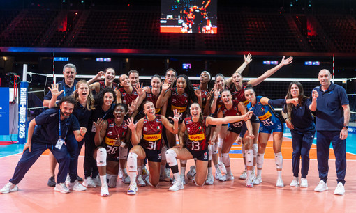 La festa della azzurre per la finale (foto Federvolley)
