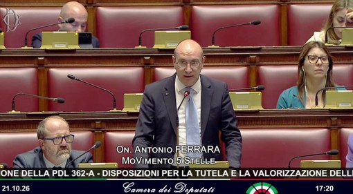Ferrara (M5S): «Desertificazione commerciale, il Governo accoglie il nostro impegno» Ferrara (M5S): «Desertificazione commerciale, il Governo accoglie il nostro impegno»