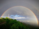 Nubi e arcobaleno a luglio al Campo dei Fiori (foto Centro Geofisico Prealpino)