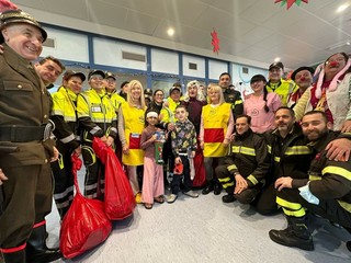 La visita delle Befana nei reparti di Varese, Cittiglio, Tradate e Busto Arsizio La visita delle Befana nei reparti di Varese, Cittiglio, Tradate e Busto Arsizio