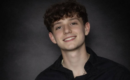 Matteo Syku in una delle tante immagine diffuse e postate sui social per ricordarlo Matteo Syku in una delle tante immagine diffuse e postate sui social per ricordarlo