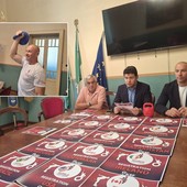 La conferenza stampa di presentazione del Campionato mondiale Kettlebell, nel riquadro Oleh Ilika in azione in sala giunta
