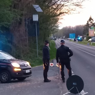 Controlli dei carabinieri sulle strade: quattro denunce per guida in stato d'ebbrezza. Trovato un coltello