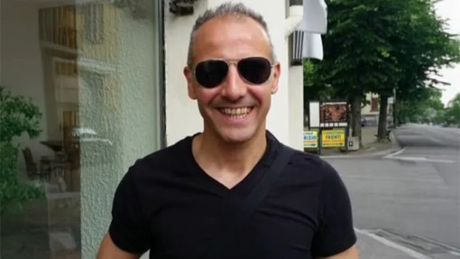 Un ultimo abbraccio per Matteo: comunità in lutto e un gesto d’amore per la sua famiglia