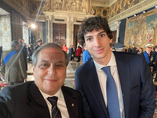 Il Presidente dell’Ordine Nazionale dei Medici, Filippo Anelli, con Massimo Stella, figlio di Roberto Stella