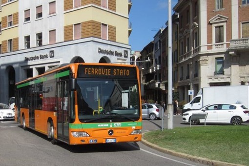 «Polizia locale sui bus? Solo proclami, i servizi sono stati quasi inesistenti»