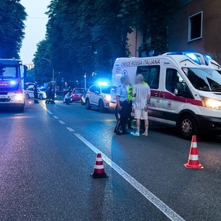 Macchina si ribalta in viale Alfieri, automobilista senza gravi conseguenze